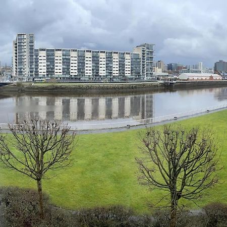 River View Apartment Glasgow Eksteriør bilde